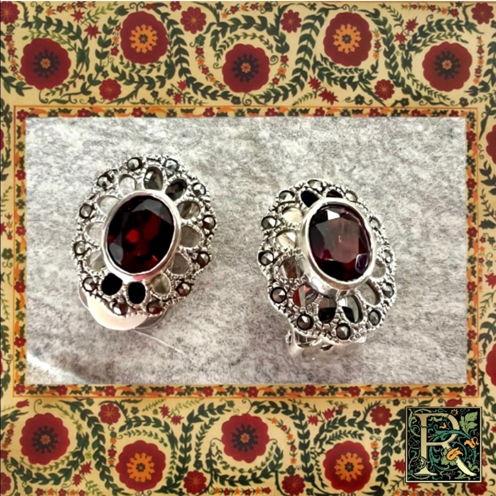 Garnet and Marcasite sterling silver 925 Clip-on earrings. Excellent condition​